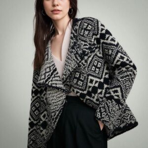 NWT Cliche’ chunky black white open cardigan sweater ❤️